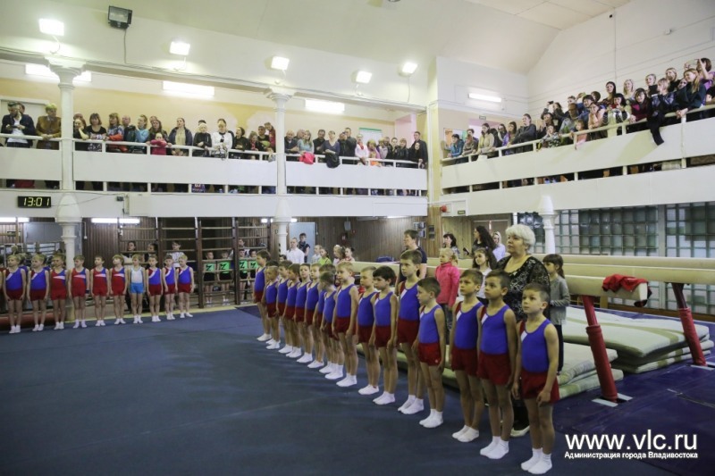 volya i graciya gimnasty vladivostoka srazilis za kubok goroda